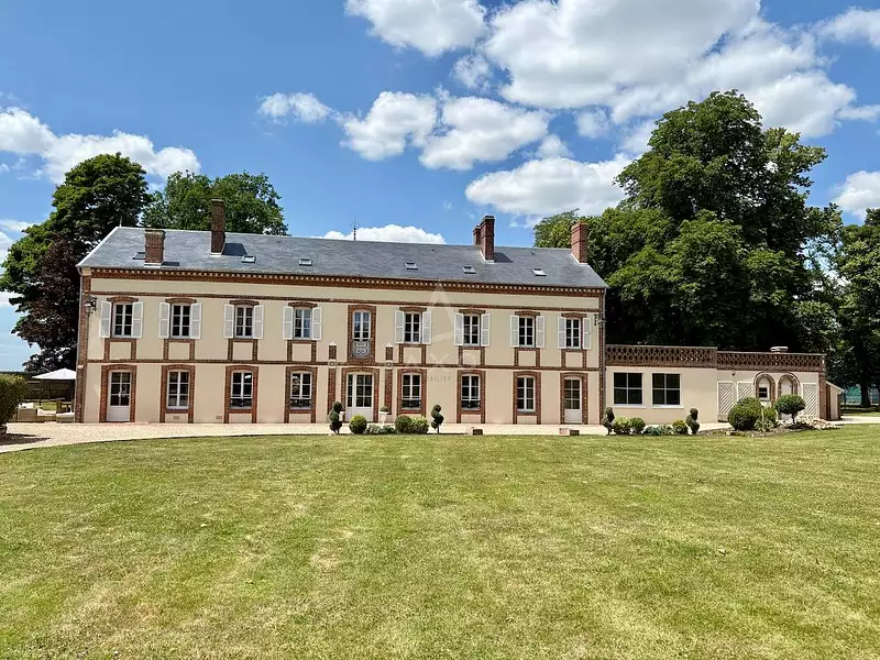 Maison, 575 m²