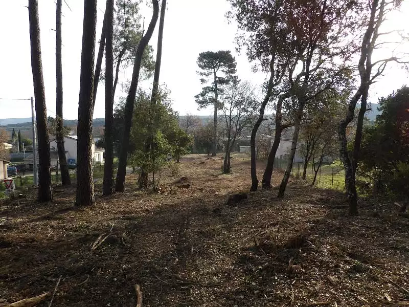 Terrain, 2 514 m²