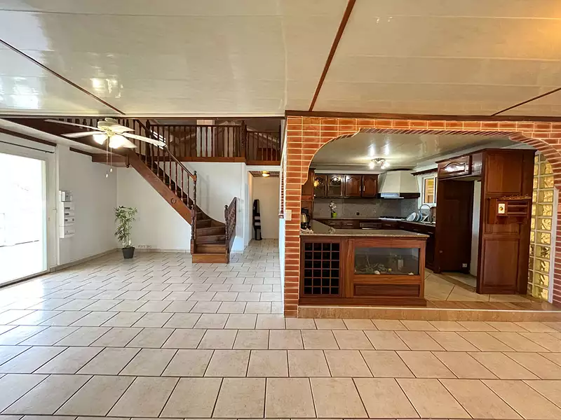 Immeuble, 247,31 m²