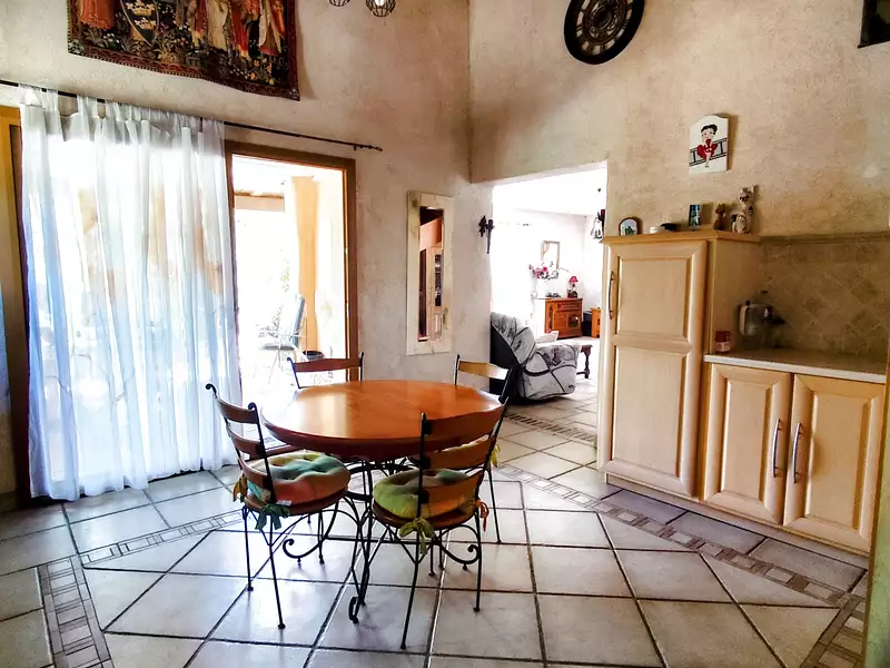 Maison, 175 m²