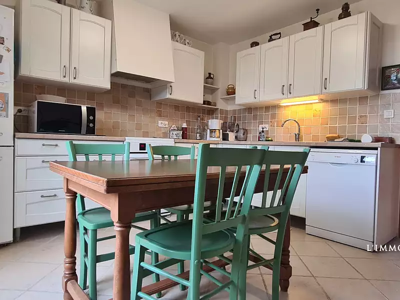 Maison, 307,4 m²
