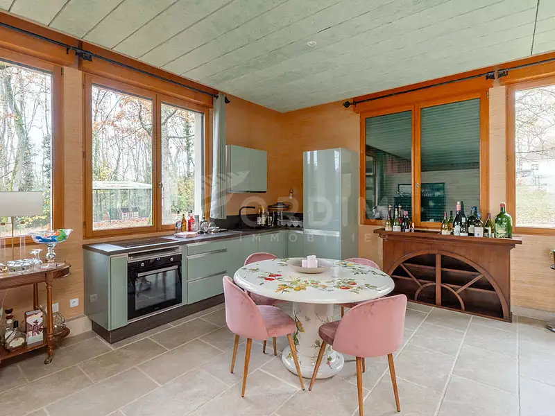 Maison, 385 m²