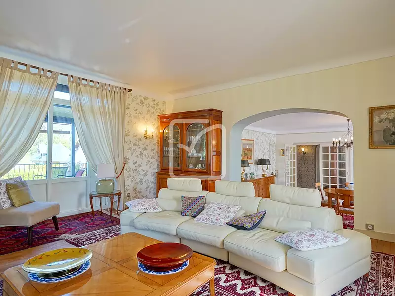 Maison, 310 m²