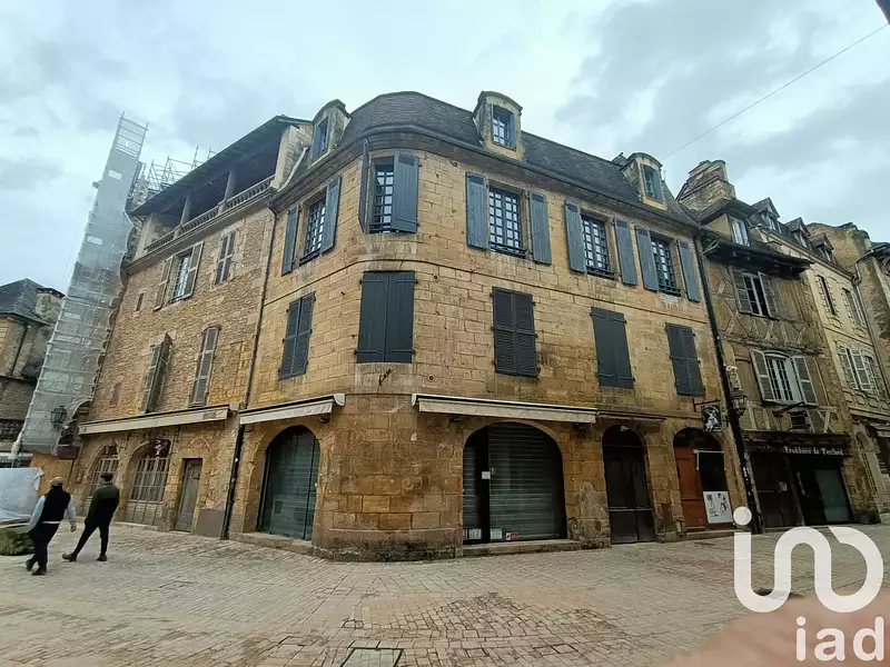 Immeuble, 180 m²