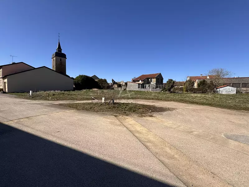 Terrain, 448 m²