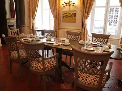Maison, 825 m²