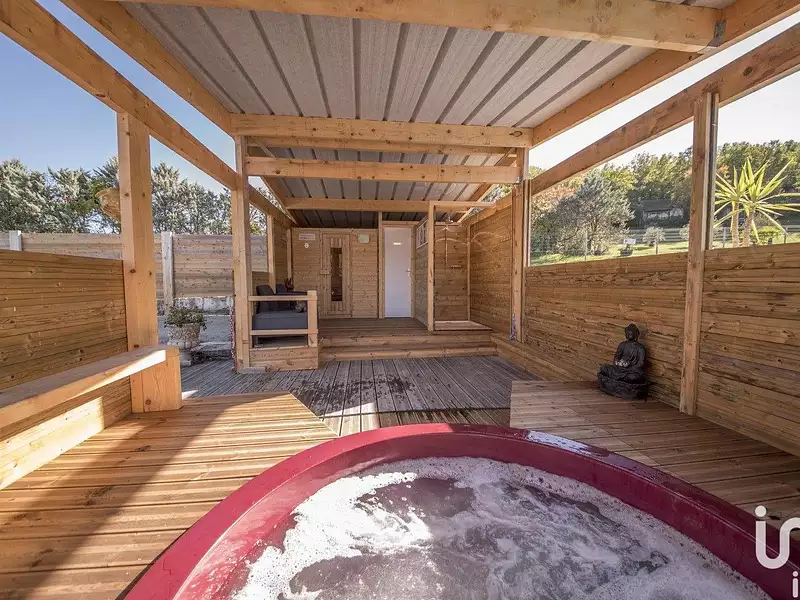 Divers, 884 m²