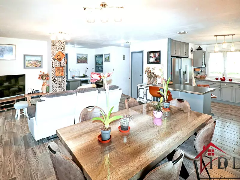 Maison, 145 m²