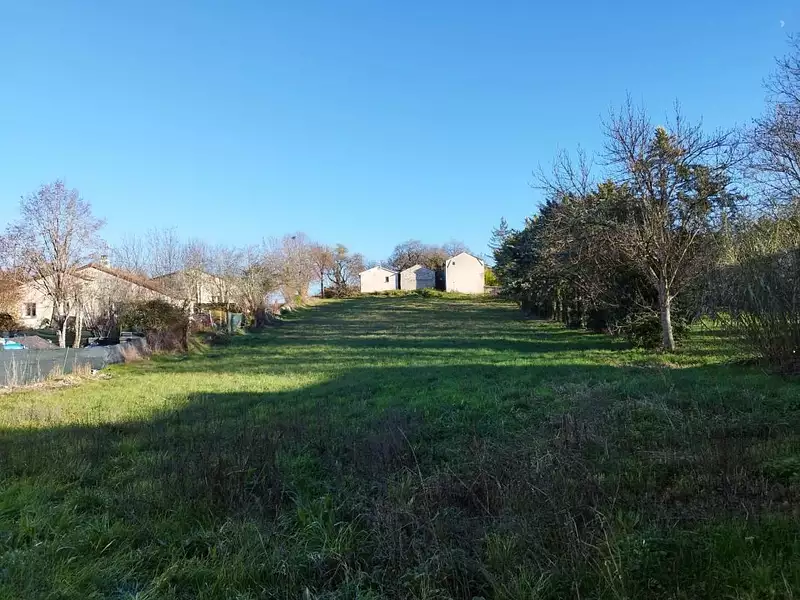 Terrain, 2 720 m²