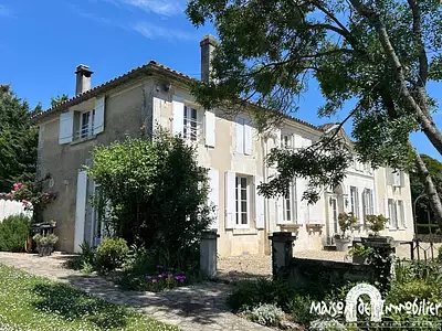 Maison, 233 m²