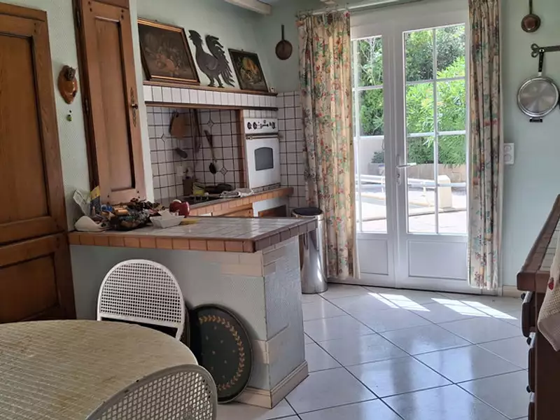 Maison, 235 m²