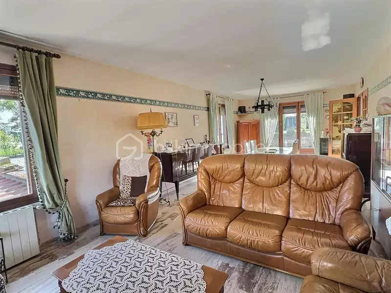 Maison, 176 m²