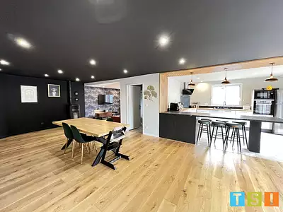 Maison, 210 m²