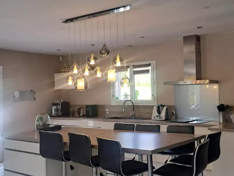 Maison, 170 m²
