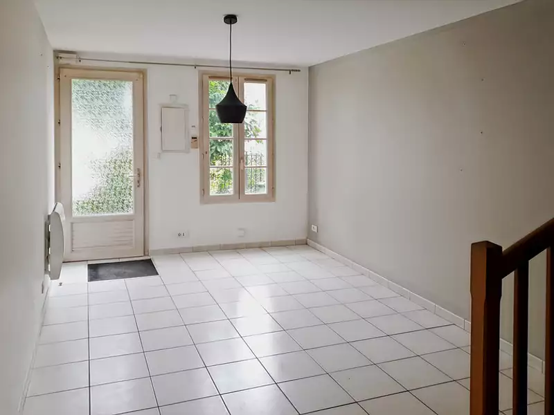 Immeuble, 196 m²