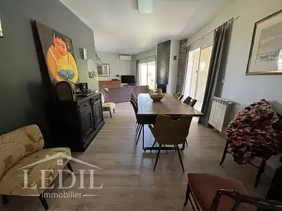 Maison, 164 m²