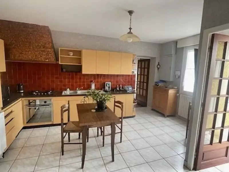 Maison, 180 m²