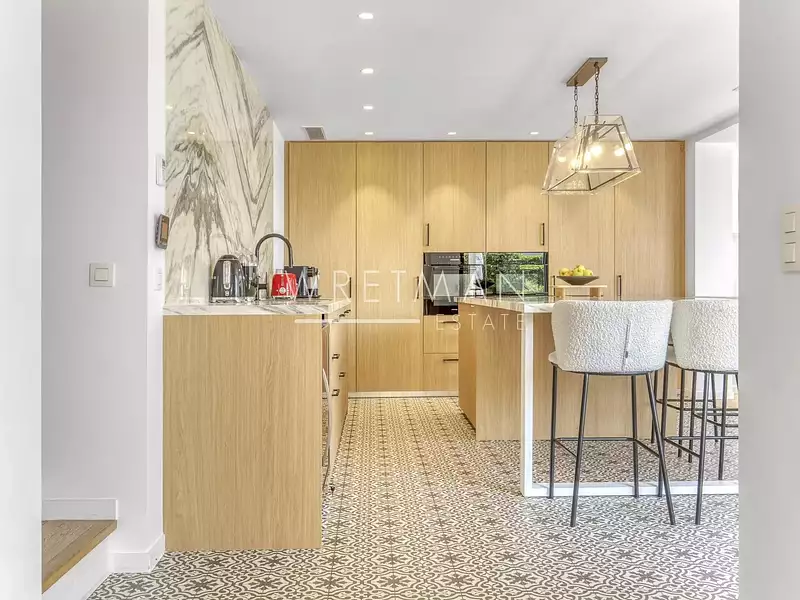 Maison, 222 m²