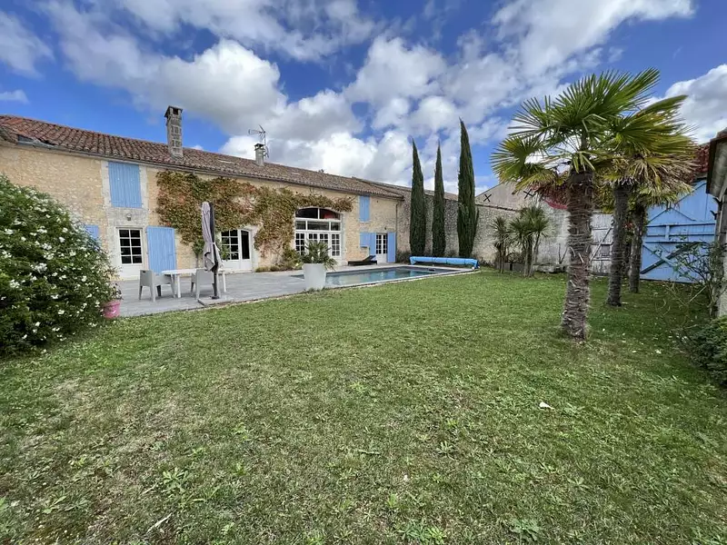 Maison, 350 m²