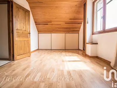 Maison, 225 m²