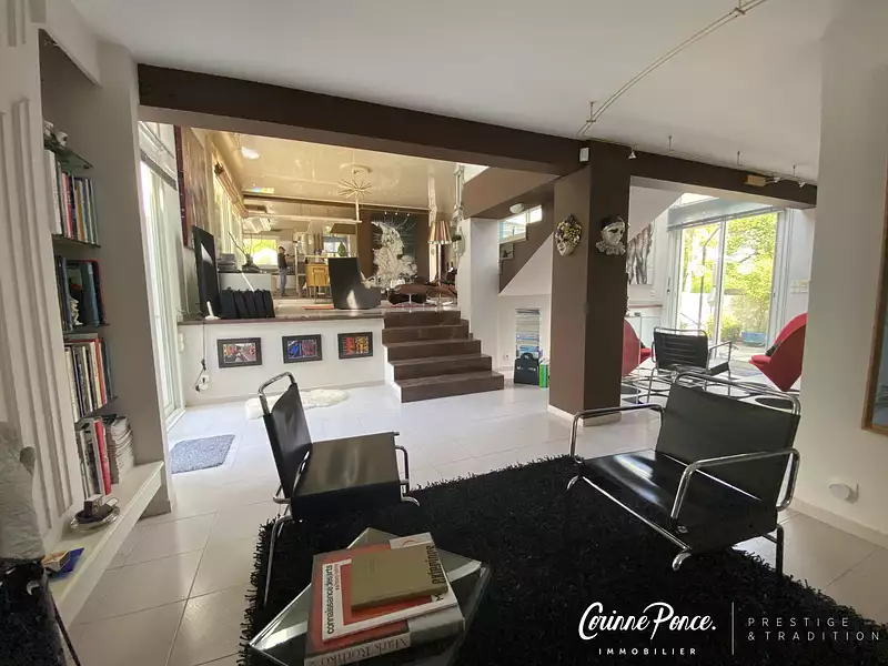 Maison, 320 m²