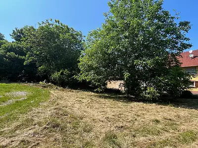 Terrain, 832 m²
