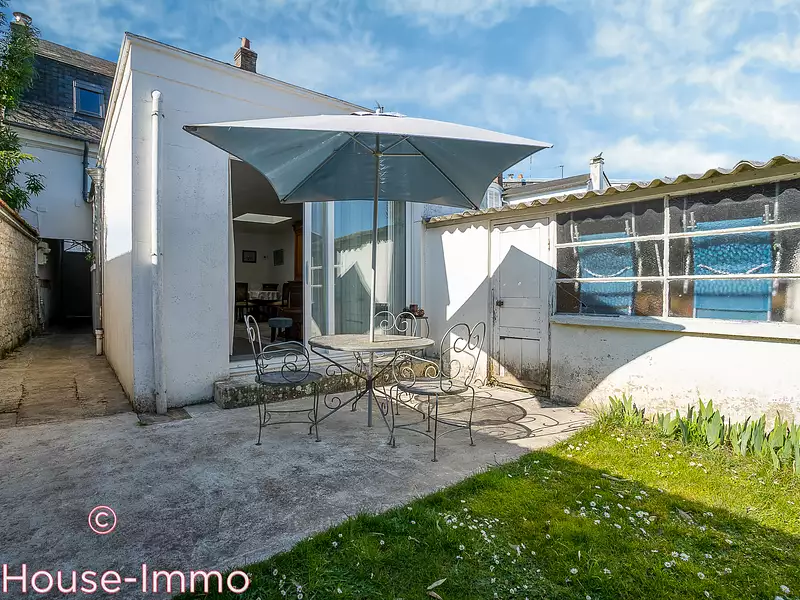 Maison, 184 m²