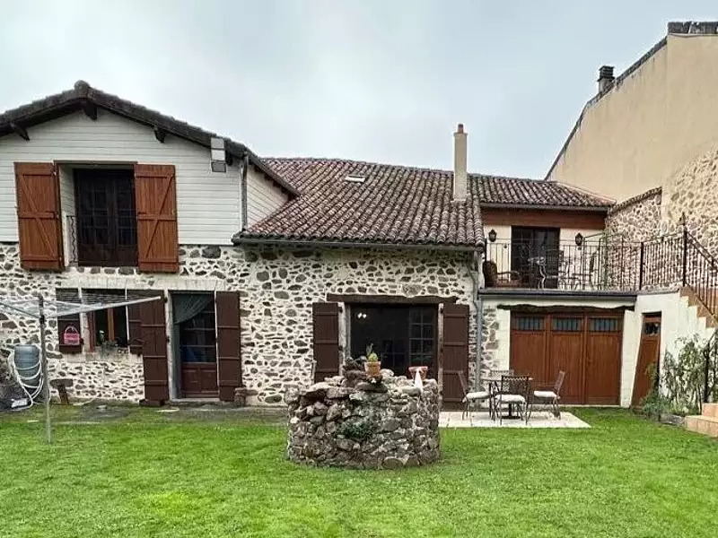 Maison, 239 m²