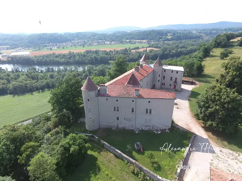 Maison, 1 500 m²