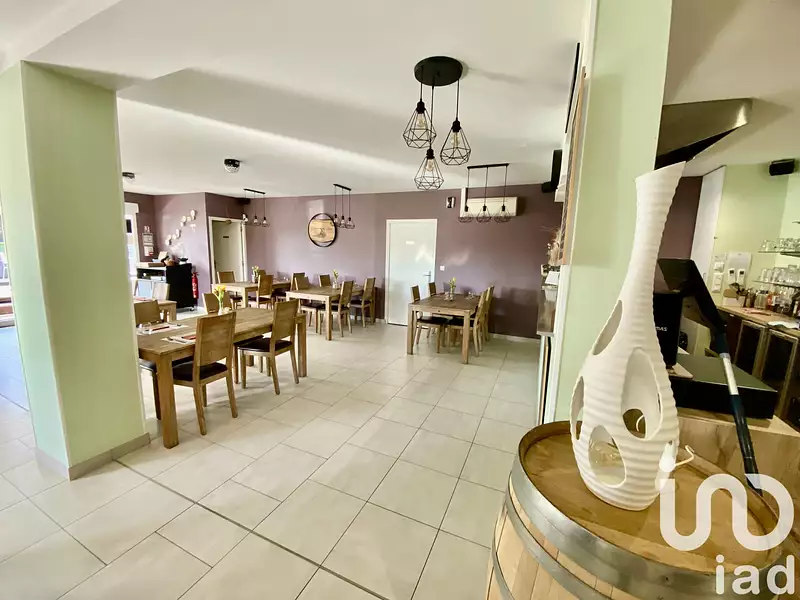 Immeuble, 667 m²
