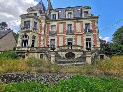 Maison, 1 800 m²