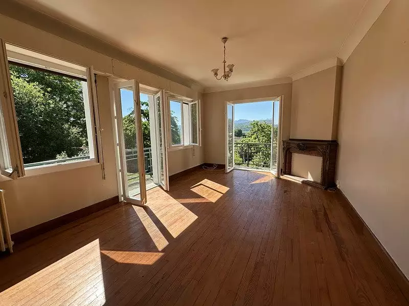 Maison, 185 m²