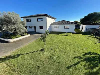 Maison, 243 m²