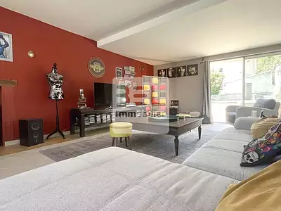 Maison, 198 m²