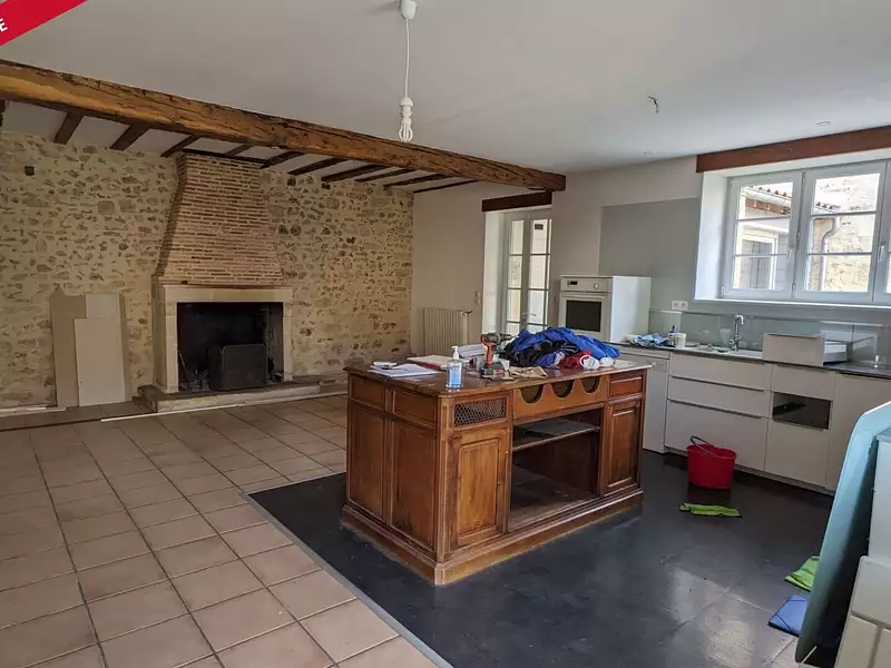 Maison, 250 m²