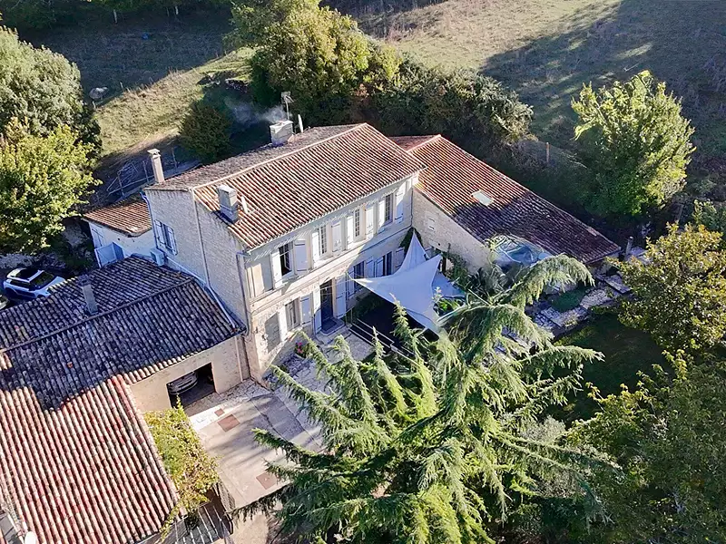 Maison, 236 m²