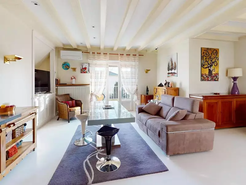 Maison, 210 m²