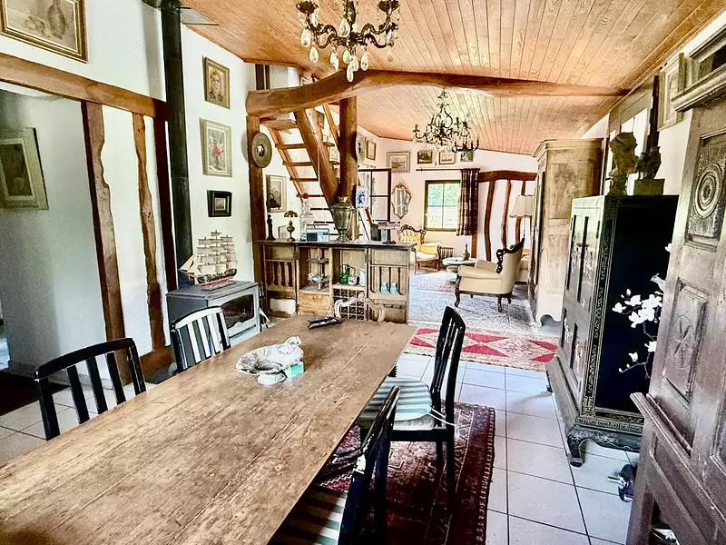 Maison, 245 m²
