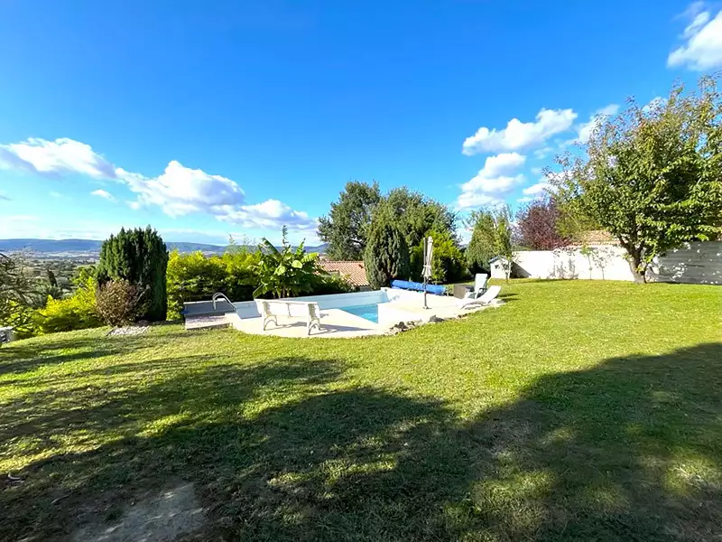 Maison, 180 m²