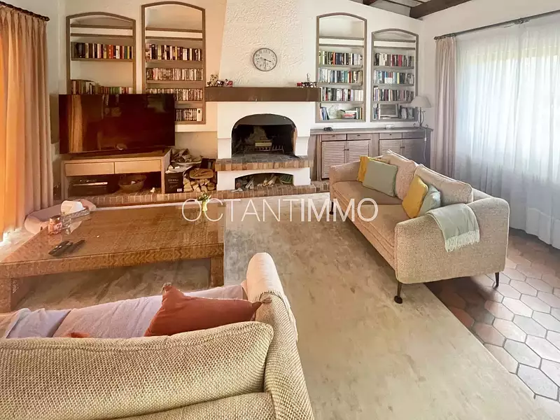 Maison, 260 m²