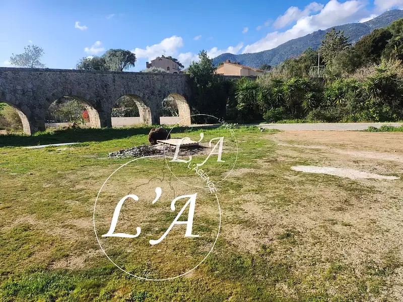 Terrain, 932 m²