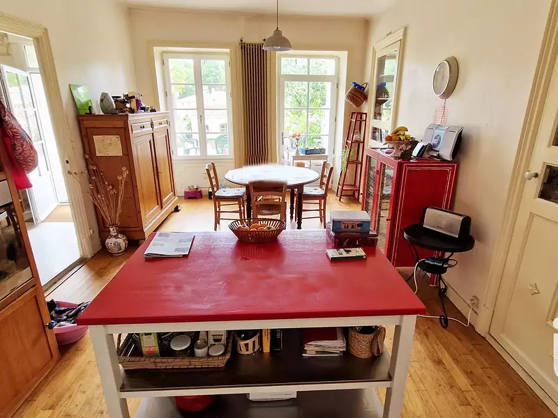 Maison, 330 m²