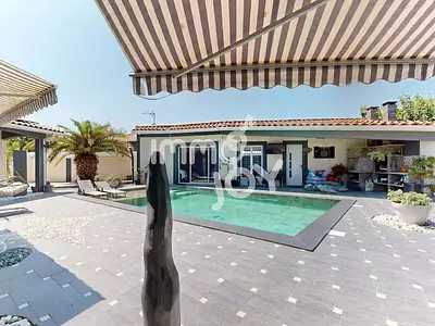 Maison, 200 m²