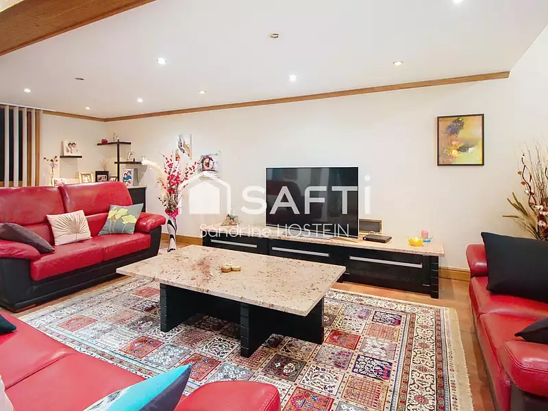 Maison, 206 m²