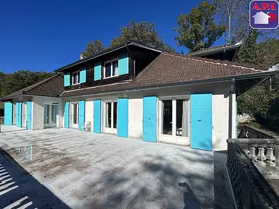 Maison, 235 m²