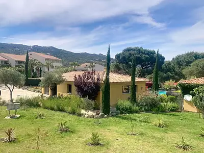 Maison, 215 m²