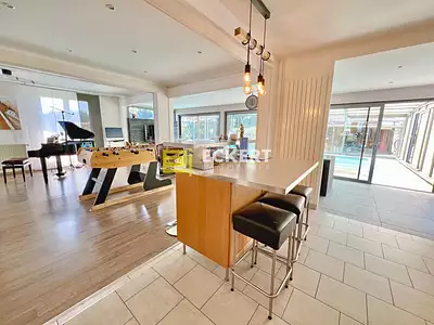Maison, 179 m²
