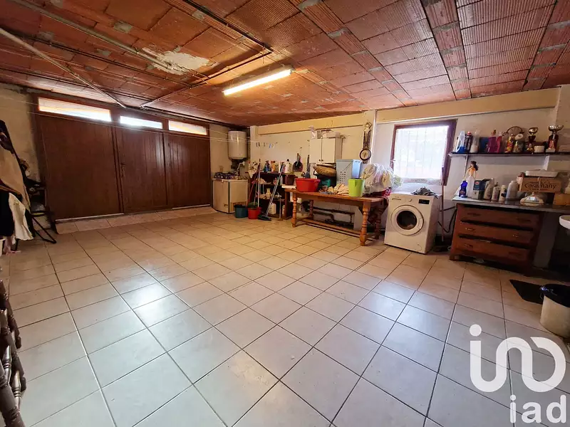 Maison, 215 m²
