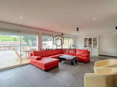 Maison, 155,94 m²