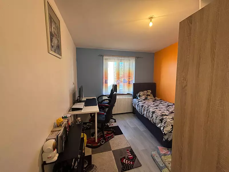 Immeuble, 140 m²